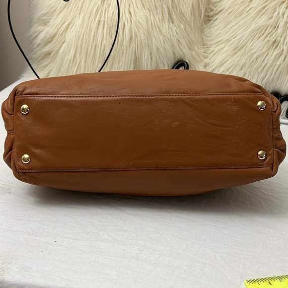 Michael Kors buttery soft leather bag - Picture 9 of 10